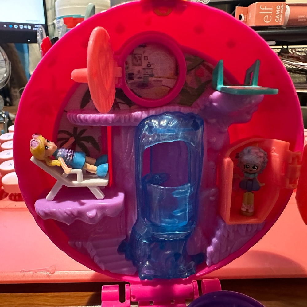 Polly Pocket Flamingo Floatie Compact - Picture 3 of 8